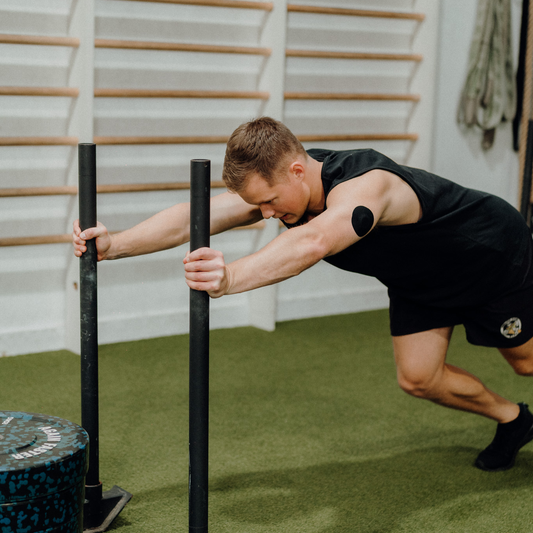 Freestyle Libre vs. Traditional Glucose Monitoring: A Detailed Comparison - Type Strong